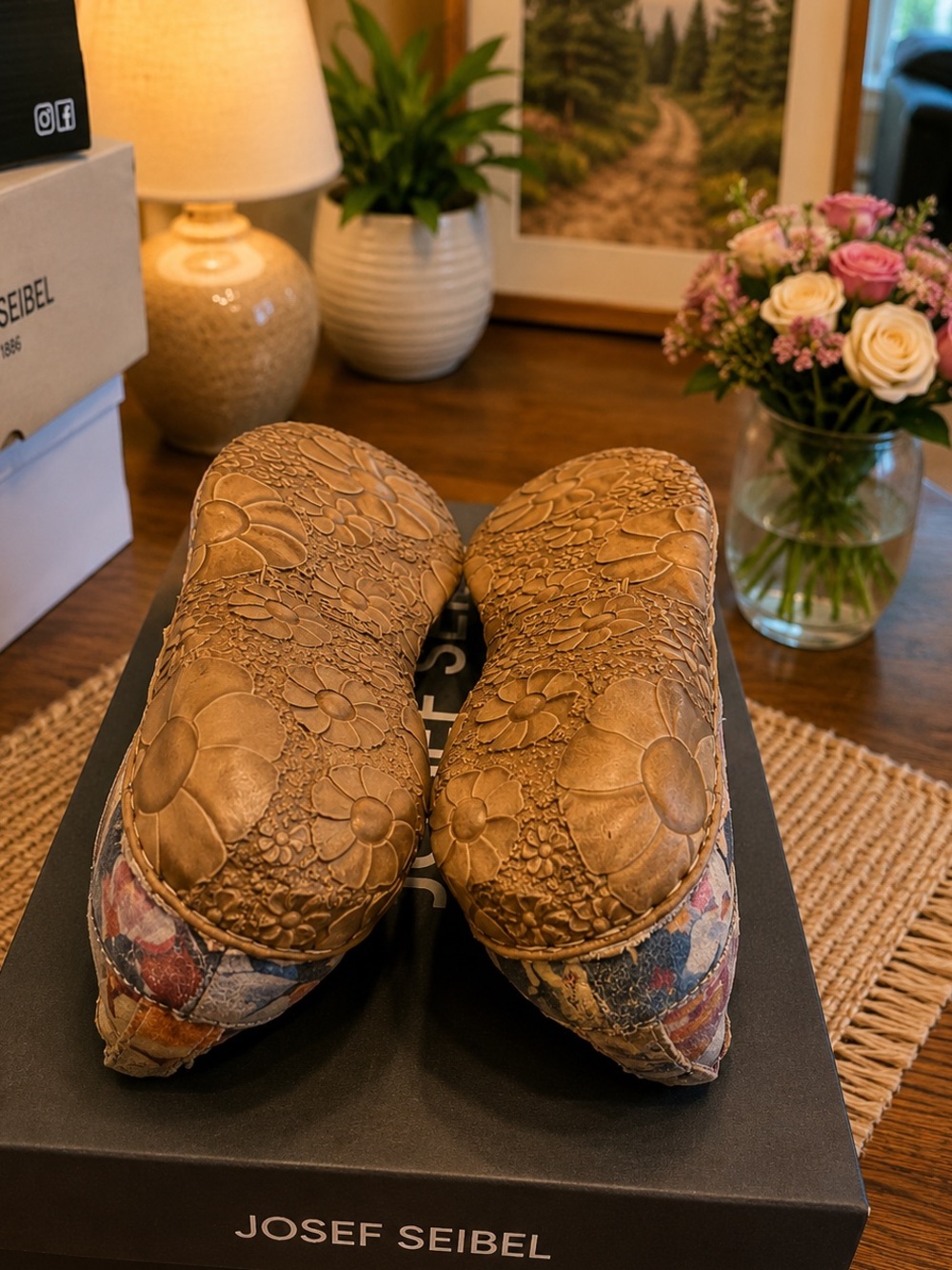 Josef Seibel Floral Leather Mary Jane Shoes EU 36 / US Women’s 6–6.5 New in Box - Picture 3 of 3